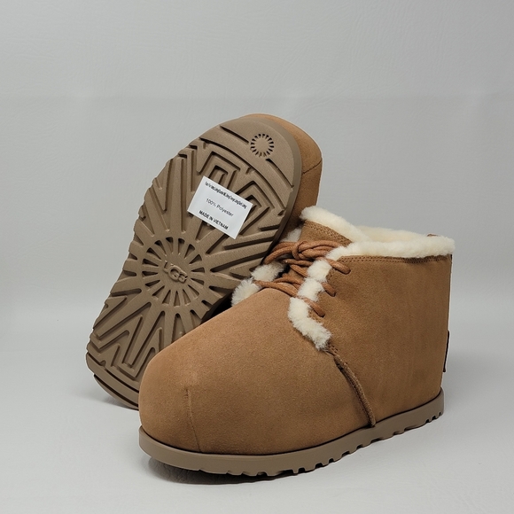 UGG Pumped Lace-Up Chestnut Suede Comfort Women's Slippers Size US 7/UK 5  NEW - Picture 1 of 11